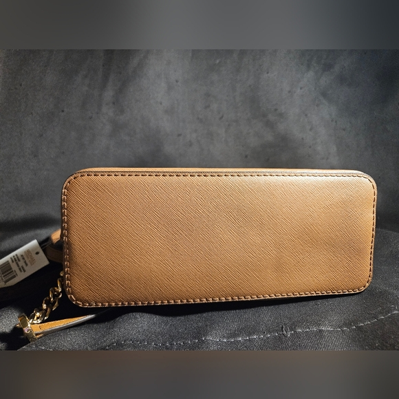 Michael Kors Outlet Jet Travel Medium Dome Crossbody Bag brown/gold chain - Picture 8 of 16